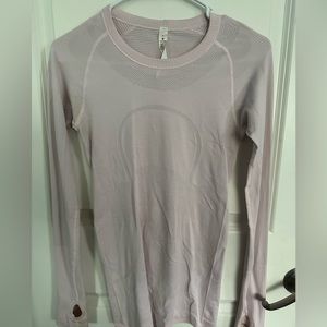 Lululemon Swiftly Tech Long sleeve. Size 4